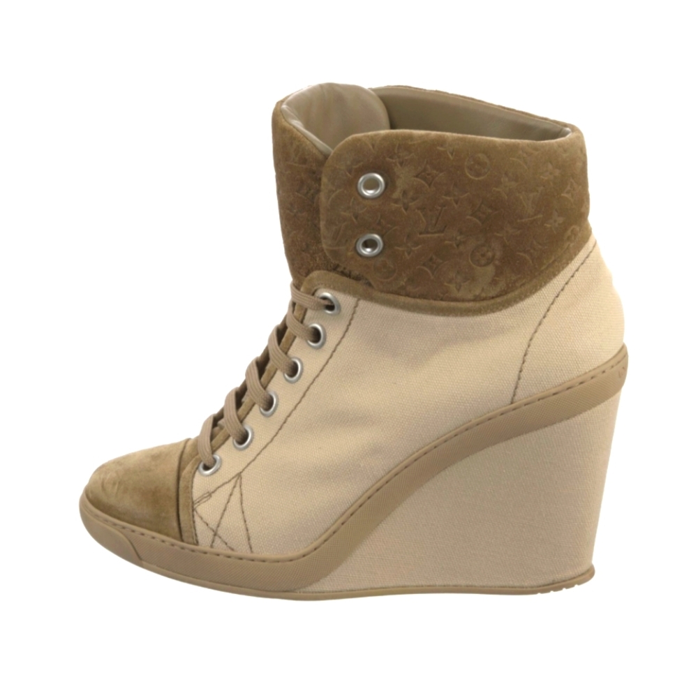 Hightop canvas laceup